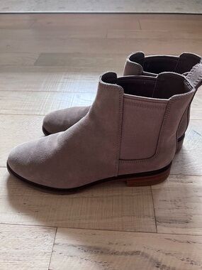 Clarks Suede Chelsea Ankle Boots - Light Taupe